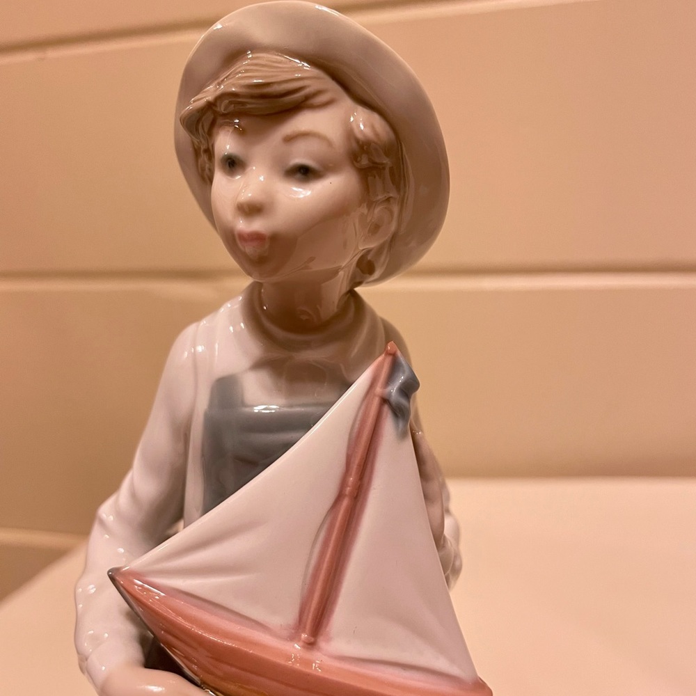 Lladro figurine